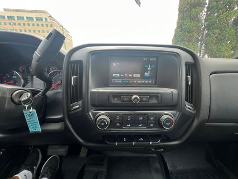 Used 2019 Chevrolet Silverado 2500 W/T AWD/4WD image 16