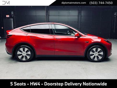Used 2023 Tesla Model Y Long Range AWD/4WD image 8
