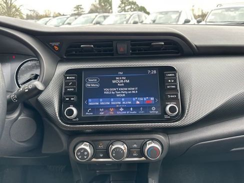 Certified 2023 Nissan Kicks SV FWD image 21