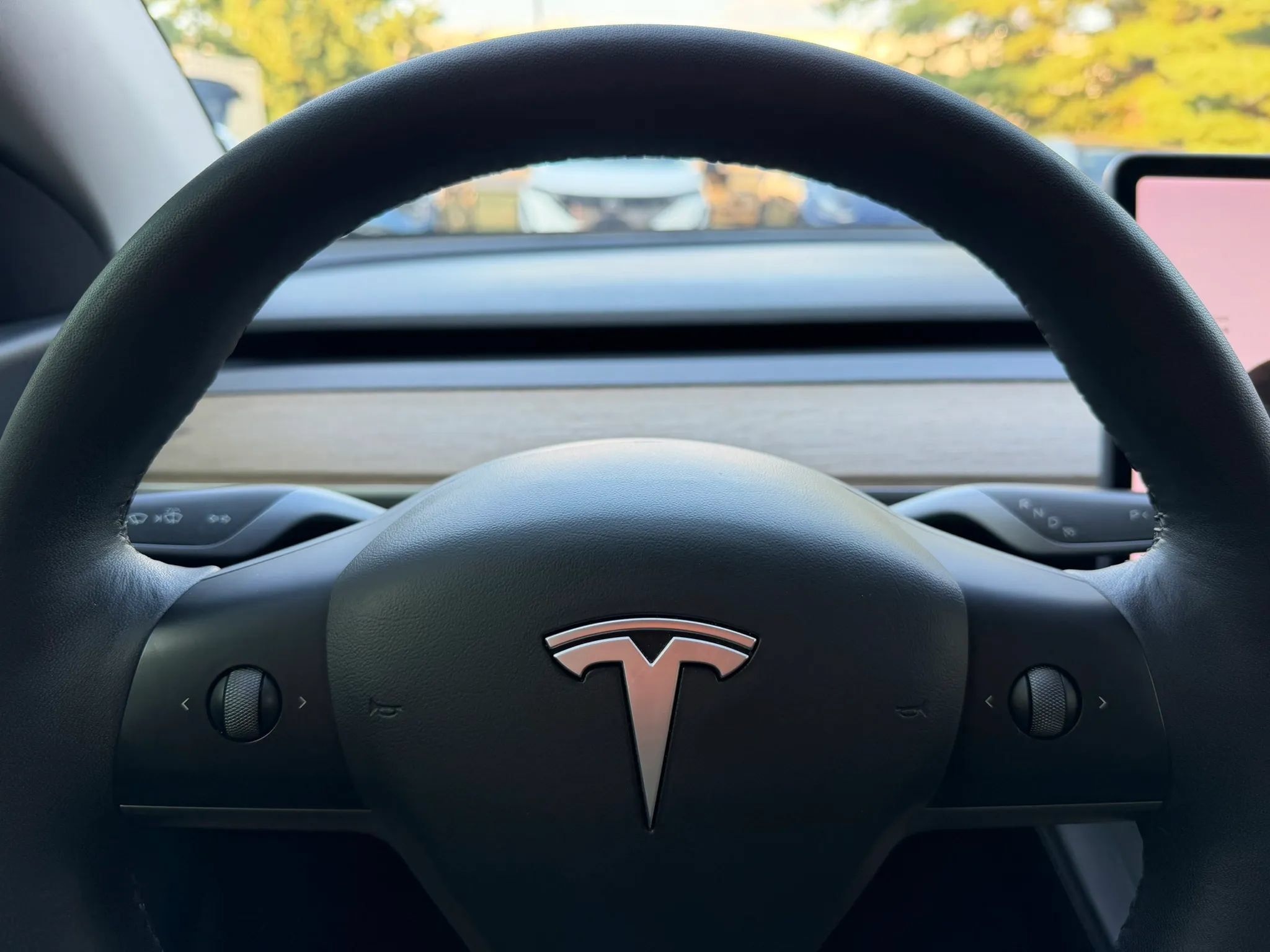 Used 2021 Tesla Model Y Long Range AWD/4WD image 22