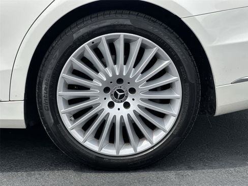 Used 2020 Mercedes-Benz S 560 Sedan image 9