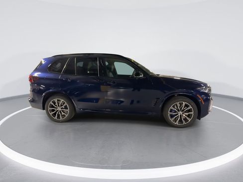 New 2026 BMW X5 M60i image 9
