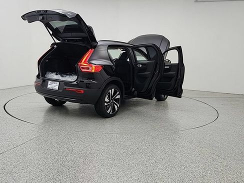 New 2026 Volvo XC40 B5 Ultra w/ Protection Package Premier AWD/4WD image 11