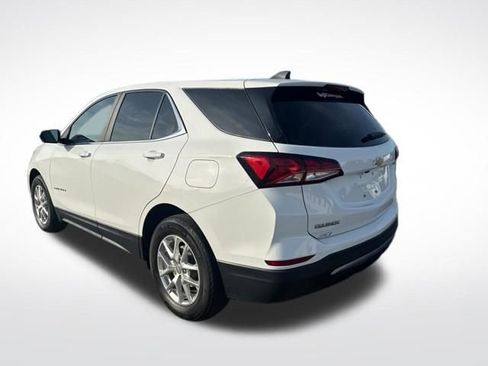 Used 2022 Chevrolet Equinox LT image 3