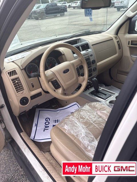 Used 2010 Ford Escape XLT AWD/4WD image 8