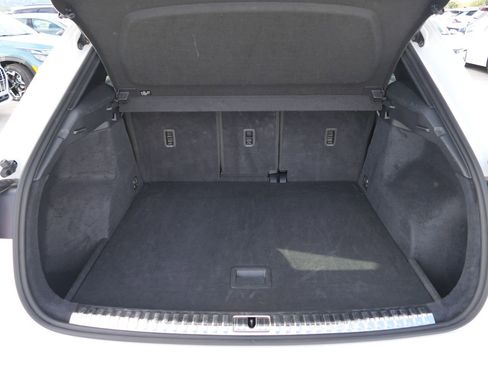 Used 2024 Audi Q3 2.0T Premium image 26