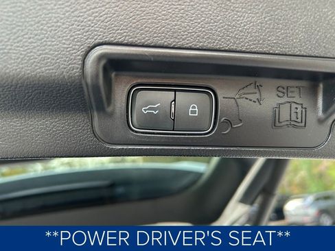 Used 2020 Ford Explorer Platinum w/ Premium Technology Package image 9