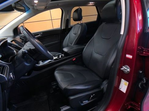Certified 2018 Ford Edge Titanium w/ Equipment Group 302A image 10