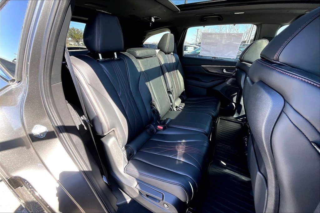 New 2026 Acura RDX w/ Advance Package AWD/4WD image 9