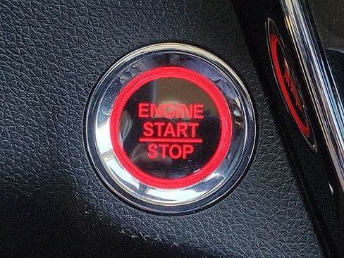Used 2021 Honda HR-V EX image 16