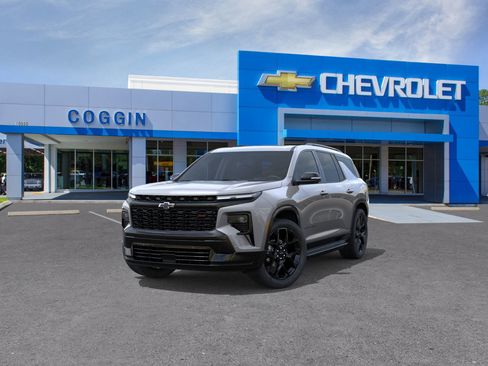 New 2026 Chevrolet Traverse RS w/ LPO, Floor Liner Package image 8