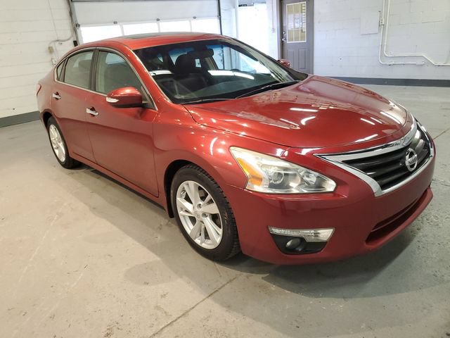 Used 2013 Nissan Altima 2.5 SL w/ Technology Pkg FWD image 9