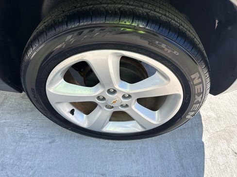 Used 2018 Chevrolet Trax LT w/ LT Convenience Package image 9