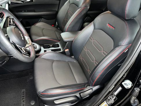 Used 2023 Kia Forte GT image 4