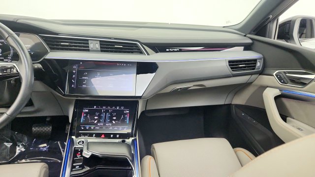 Used 2024 Audi Q8 e-tron Prestige w/ Prestige Package AWD/4WD image 53