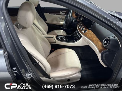 Used 2018 Mercedes-Benz E 300 w/ Premium 1 Package image 27
