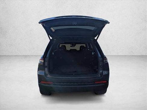 Used 2023 Jeep Grand Cherokee Altitude image 21