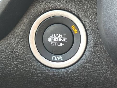 Used 2025 RAM 1500 Big Horn AWD/4WD image 13