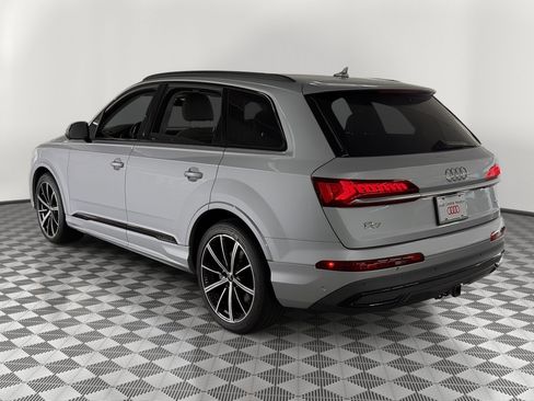 Used 2020 Audi Q7 3.0T Prestige w/ Prestige Package AWD/4WD image 3