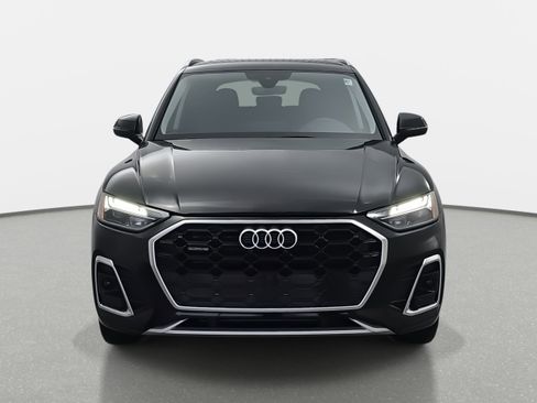 Used 2022 Audi Q5 2.0T Premium w/ Convenience Package image 2