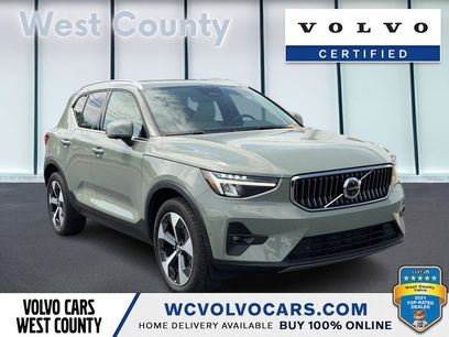 Used 2025 Volvo XC40 B5 Plus