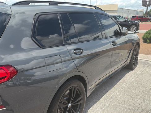 Used 2022 BMW X7 M50i w/ Dynamic Handling Package AWD/4WD image 7