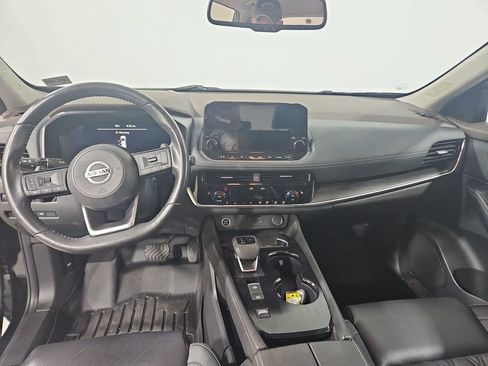 Used 2021 Nissan Rogue Platinum FWD image 13