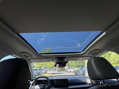 New 2026 Kia Sorento S w/ S Panoramic Sunroof Package FWD image 38
