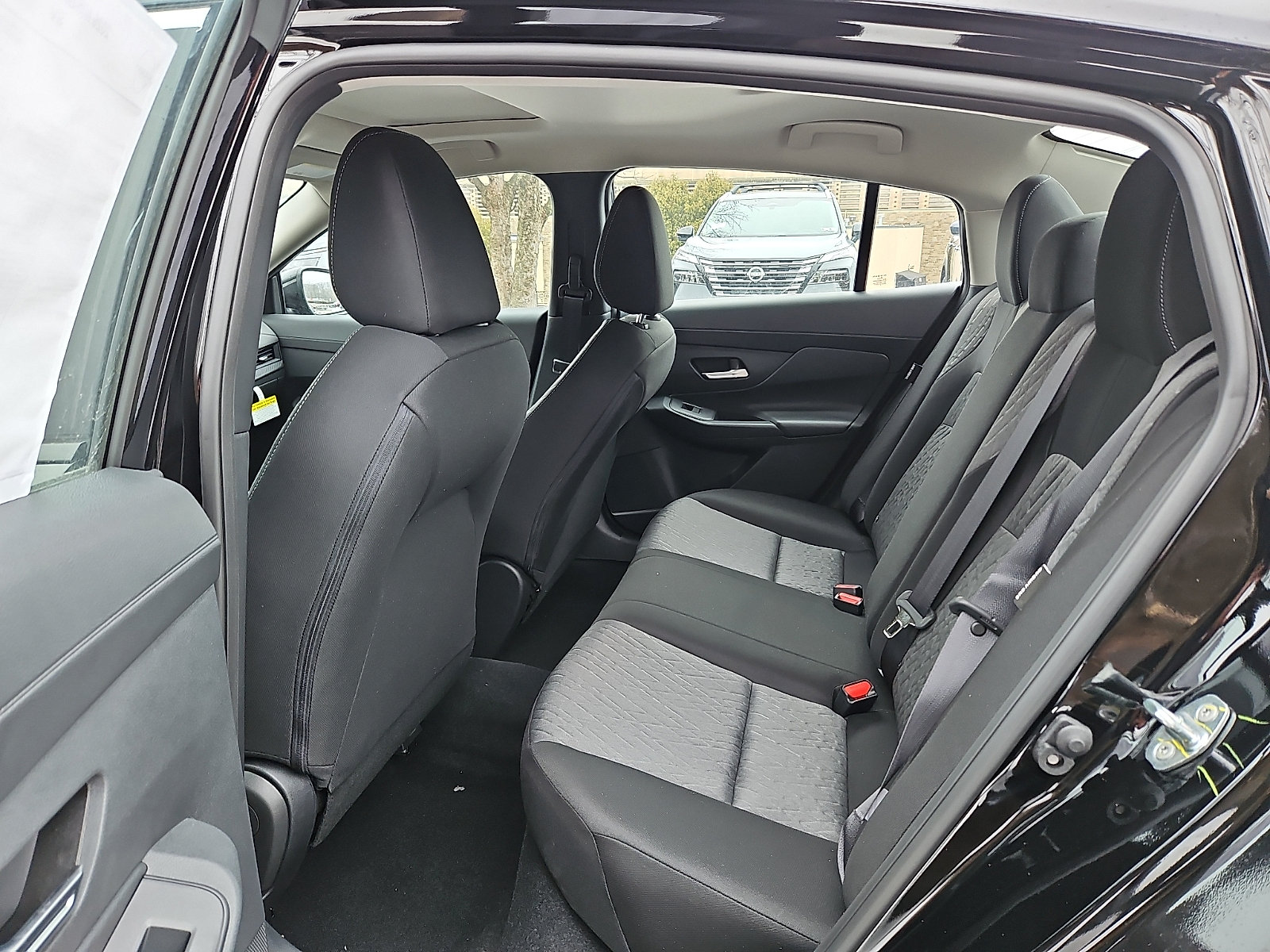 Used 2026 Nissan Sentra SV w/ SV Convenience Package FWD image 8