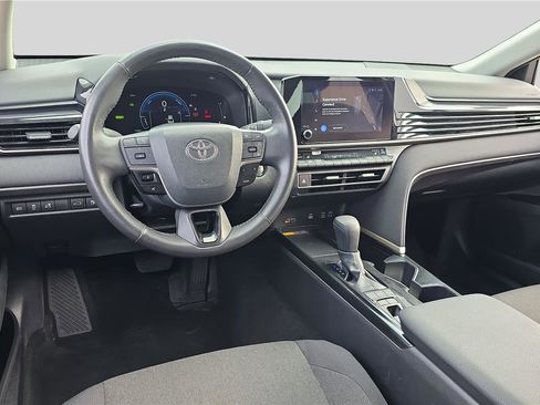 Used 2025 Toyota Camry LE w/ Convenience Package AWD/4WD image 20