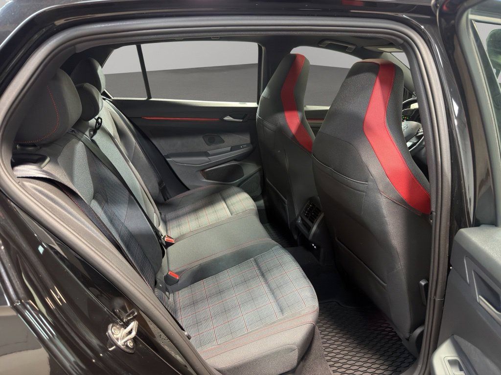 Used 2024 Volkswagen GTI SE FWD image 20