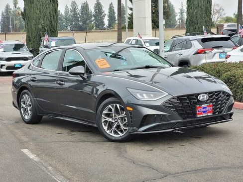Used 2022 Hyundai Sonata SEL w/ Cargo Package image 2