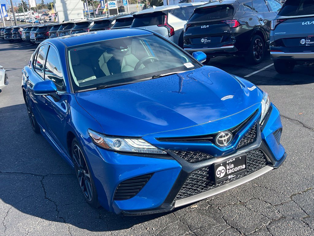 Used 2019 Toyota Camry XSE w/ Navigation Package FWD image 5