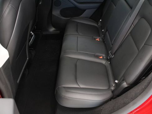 Used 2024 Tesla Model Y Performance AWD/4WD image 23