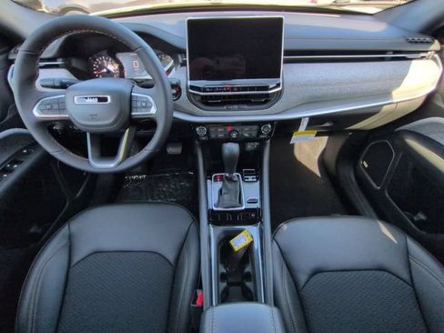 New 2026 Jeep Compass Latitude AWD/4WD image 14