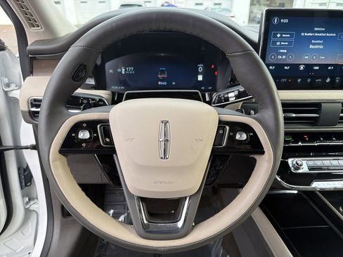 Certified 2024 Lincoln Corsair Reserve w/ Equipment Group 202A image 21