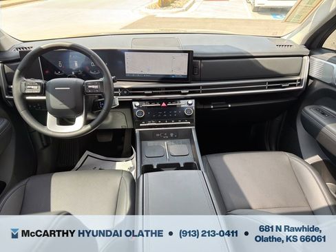 Used 2024 Hyundai Santa Fe XRT AWD/4WD image 3