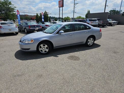 Used 2006 Chevrolet Impala LT FWD image 2