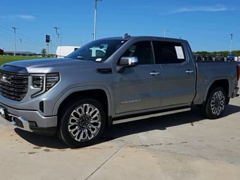 Used 2024 GMC Sierra 1500 Denali Ultimate AWD/4WD image 4