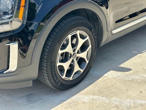 Used 2021 Kia Telluride EX AWD/4WD image 9