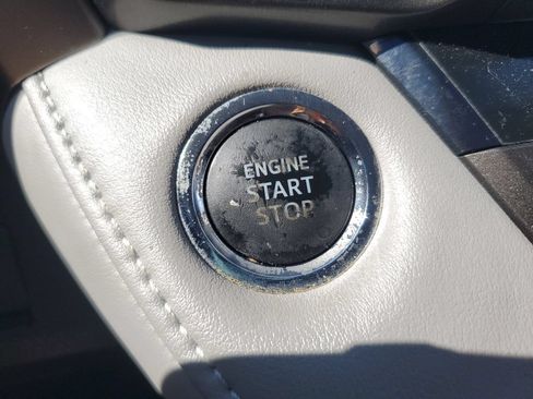 Used 2015 Toyota RAV4 Limited FWD image 27