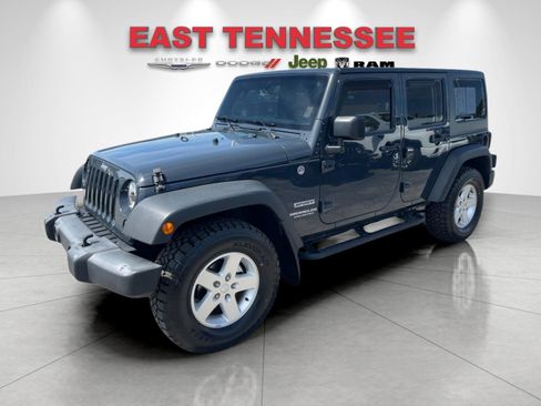 Used 2017 Jeep Wrangler Unlimited Sport w/ Quick Order Package 24S AWD/4WD image 7