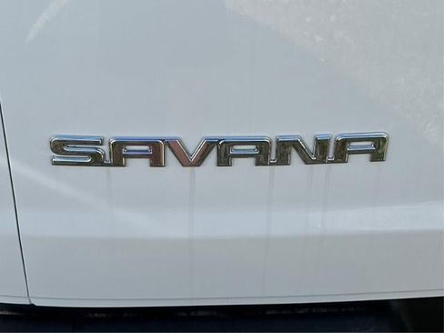 New 2025 GMC Savana 3500 Extended w/ Driver Convenience Package image 10