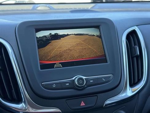 Used 2019 Chevrolet Equinox LT w/ Driver Convenience Package AWD/4WD image 26