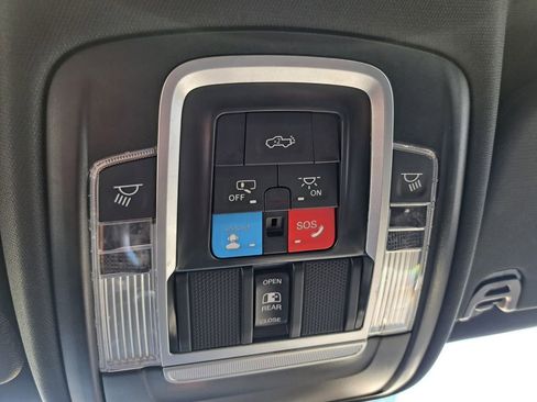 Used 2025 RAM 1500 Laramie image 18