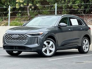 Used 2025 Audi Q5 Premium Plus w/ Premium Plus AWD/4WD video 1
