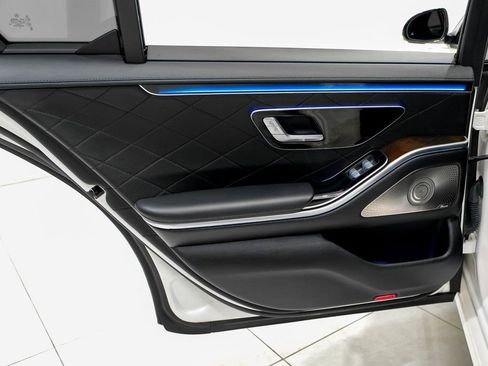 Used 2022 Mercedes-Benz S 580 4MATIC Sedan image 38