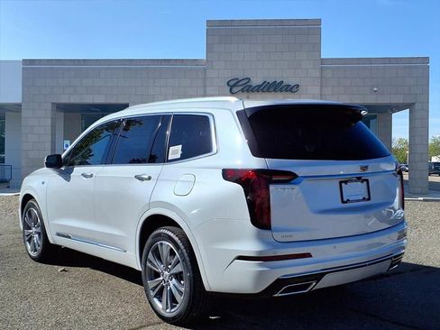 New 2025 Cadillac XT6 Premium Luxury w/ LPO, Floor Liner Package AWD/4WD image 6