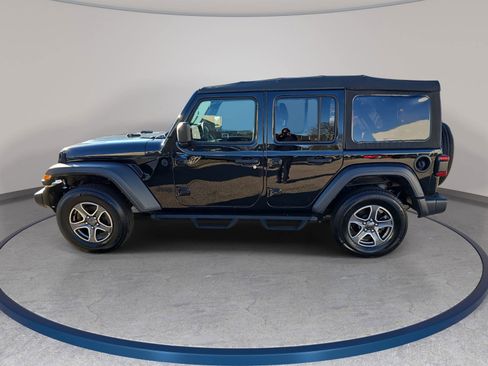 Used 2022 Jeep Wrangler Sport S image 8