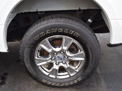 Used 2017 Ford F150 XLT w/ Equipment Group 302A Luxury AWD/4WD image 7